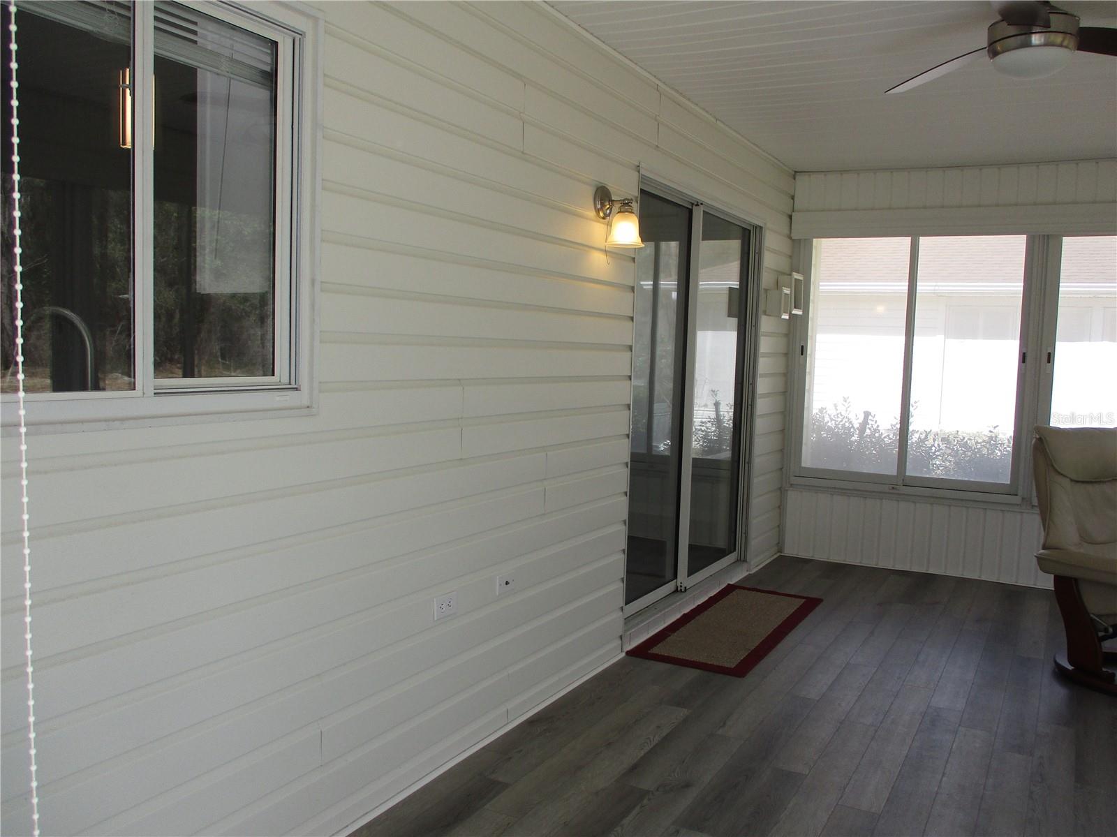 Image 23 of 77 For 14464 112th Circle