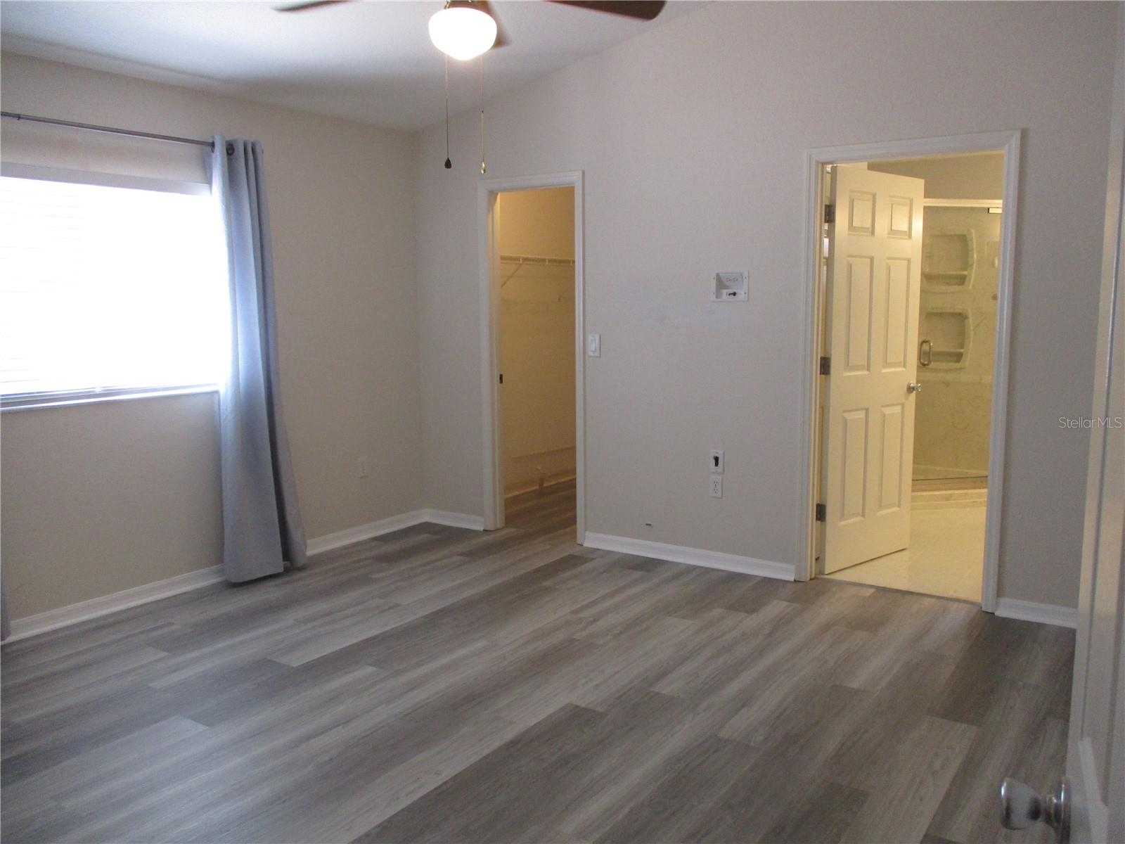 Image 25 of 77 For 14464 112th Circle