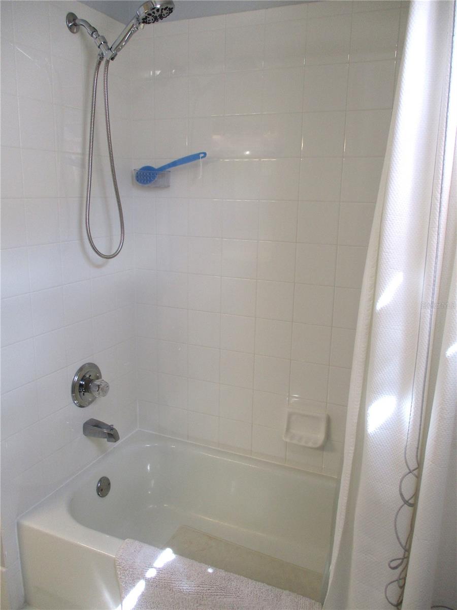 Image 37 of 77 For 14464 112th Circle