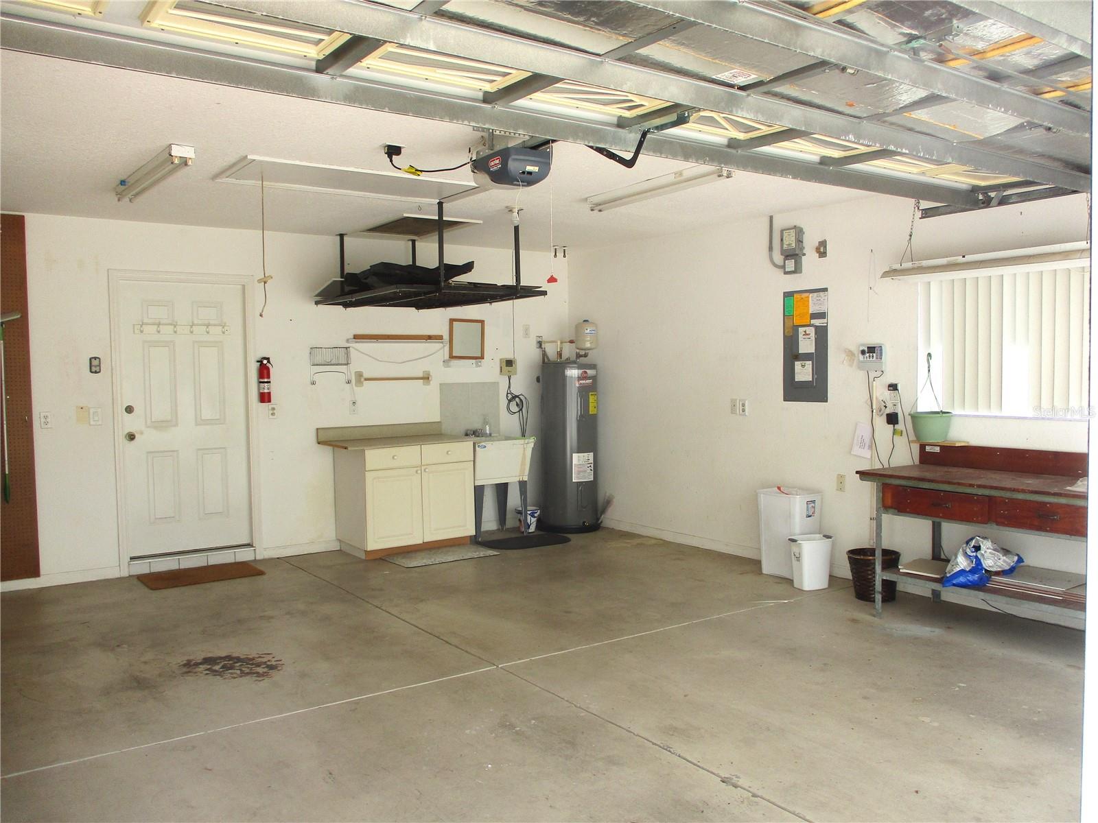 Image 44 of 77 For 14464 112th Circle