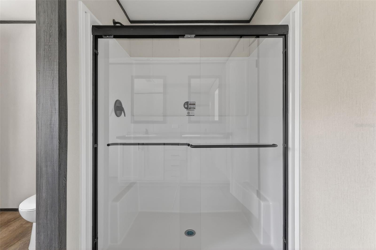 Image 29 of 37 For 16381 57th St