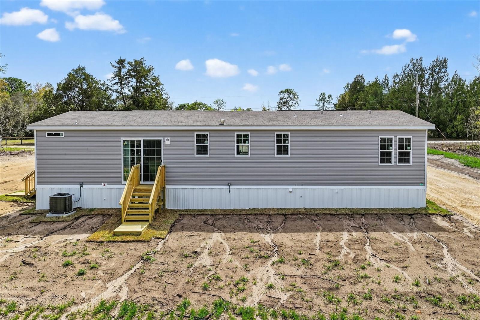 Image 5 of 37 For 16381 57th St