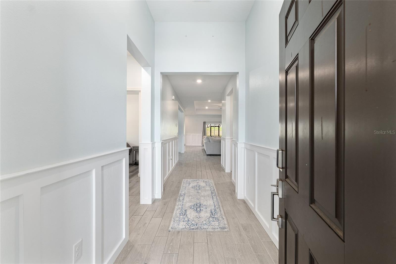 Image 3 of 20 For 19692 77th Loop