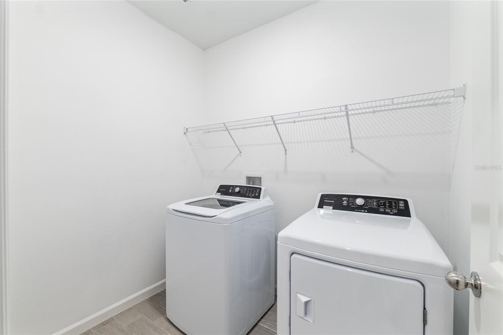 Image 9 of 20 For 19692 77th Loop