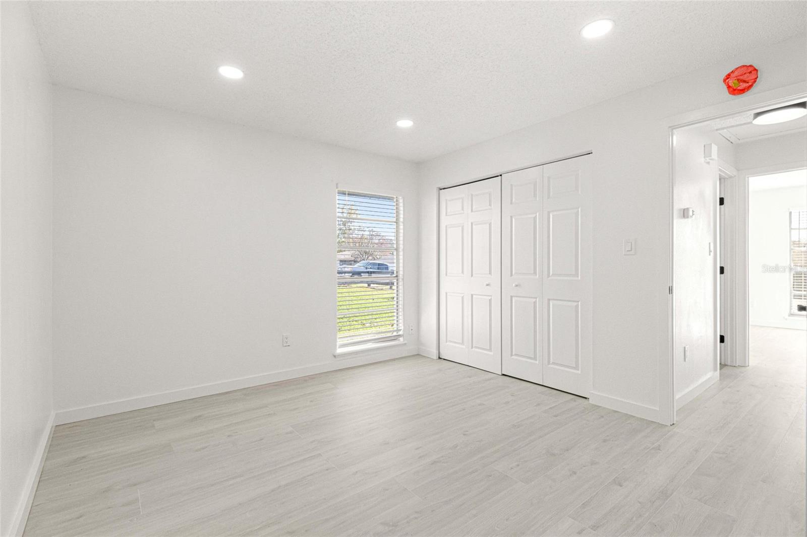 Image 15 of 20 For 5320 28th Lane