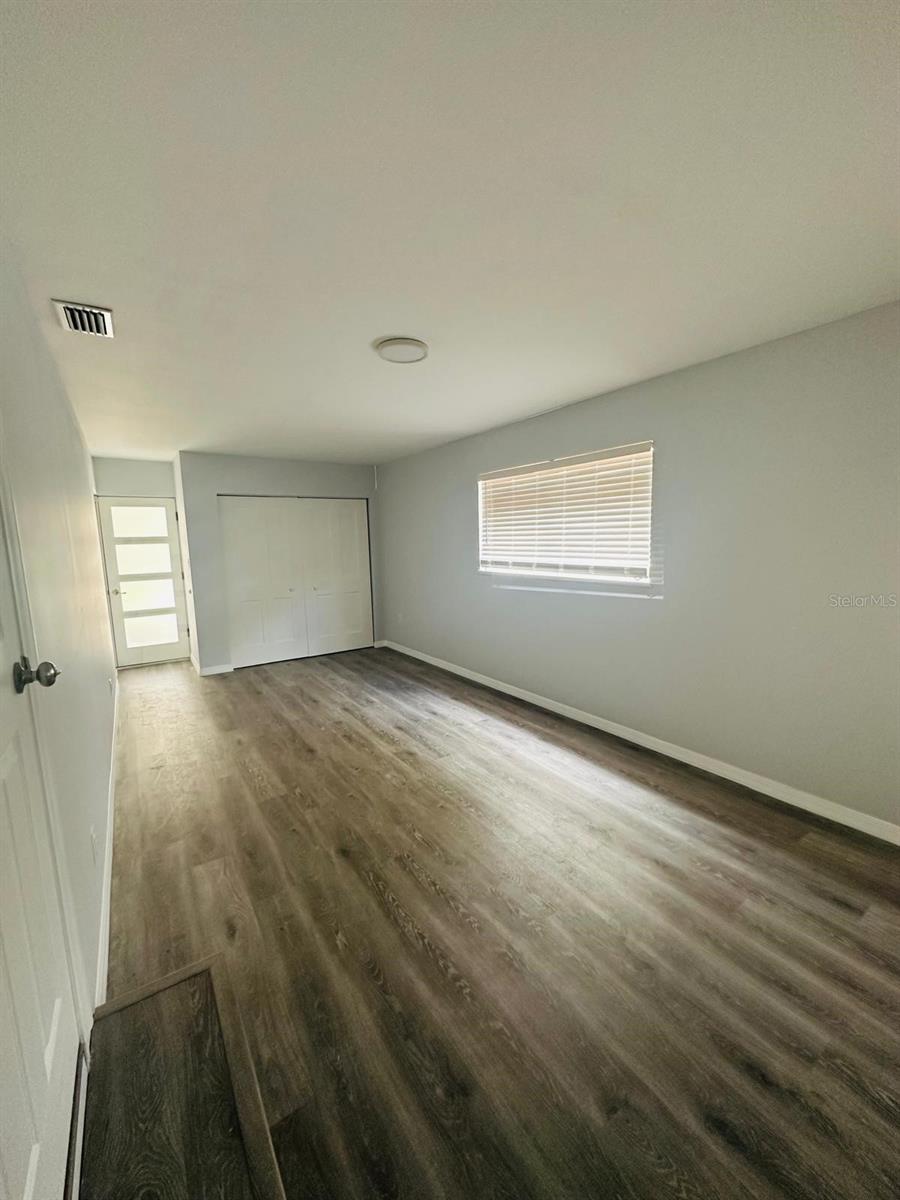 Image 11 of 17 For 408 12 Avenue