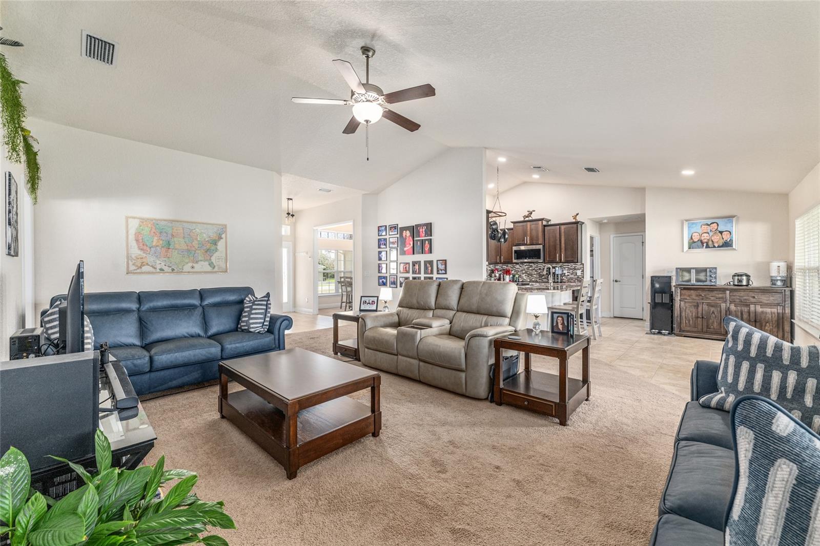 Image 12 of 96 For 10400 45th Court