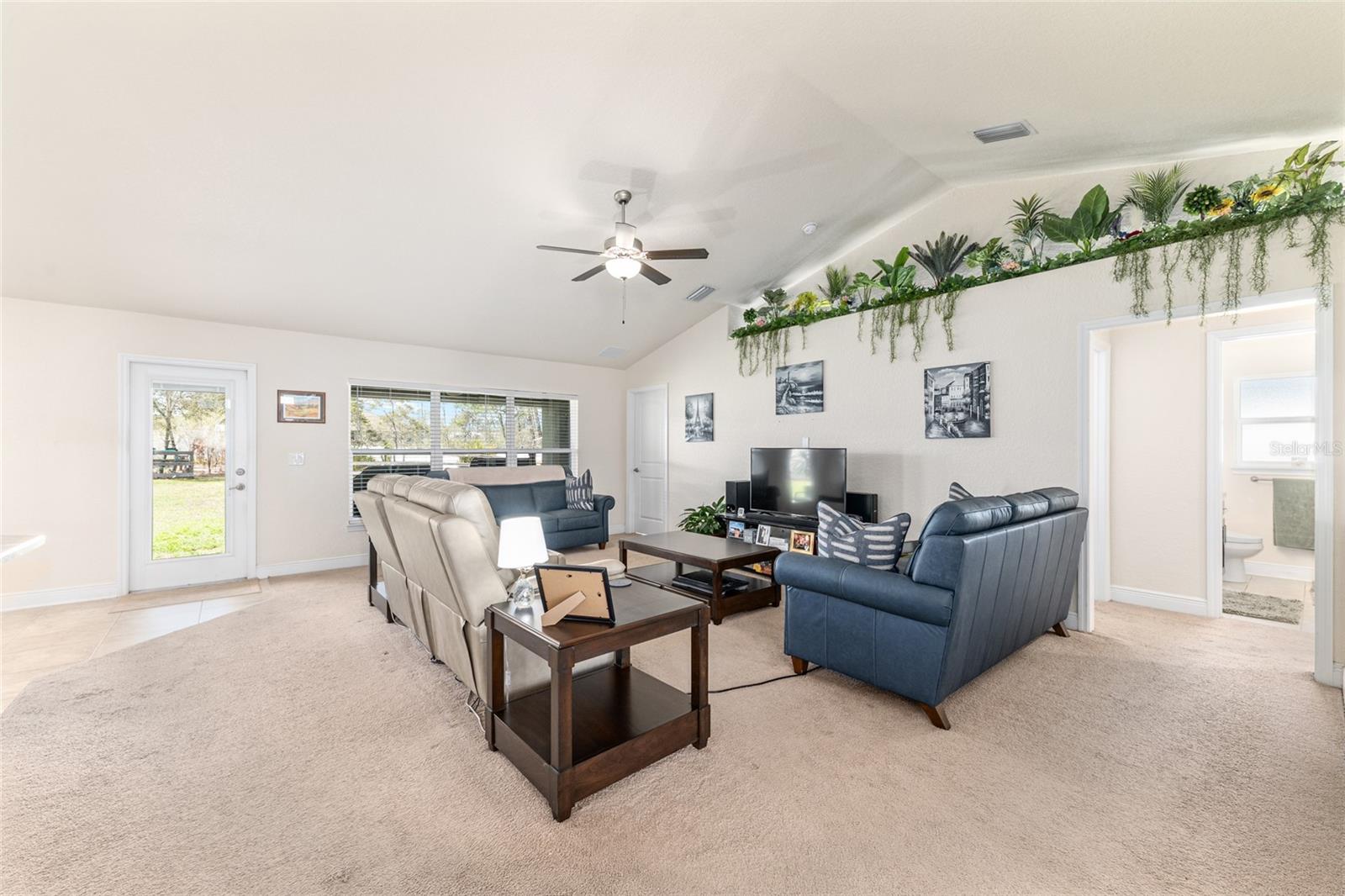 Image 16 of 96 For 10400 45th Court