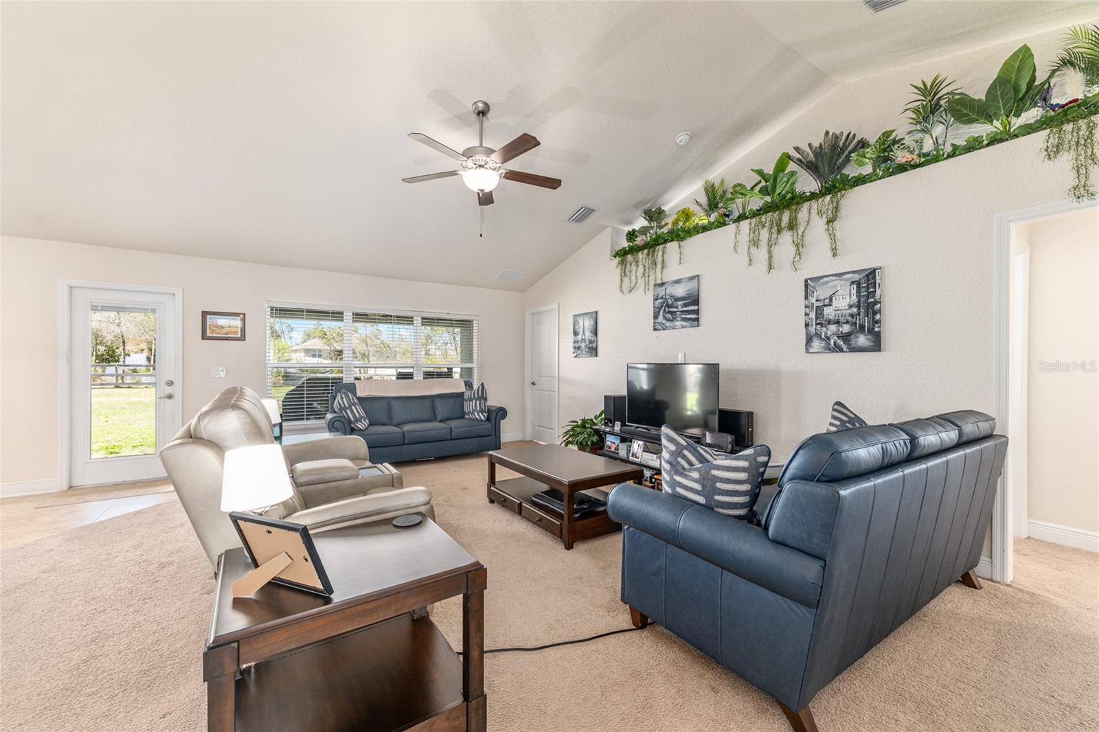 Image 17 of 96 For 10400 45th Court