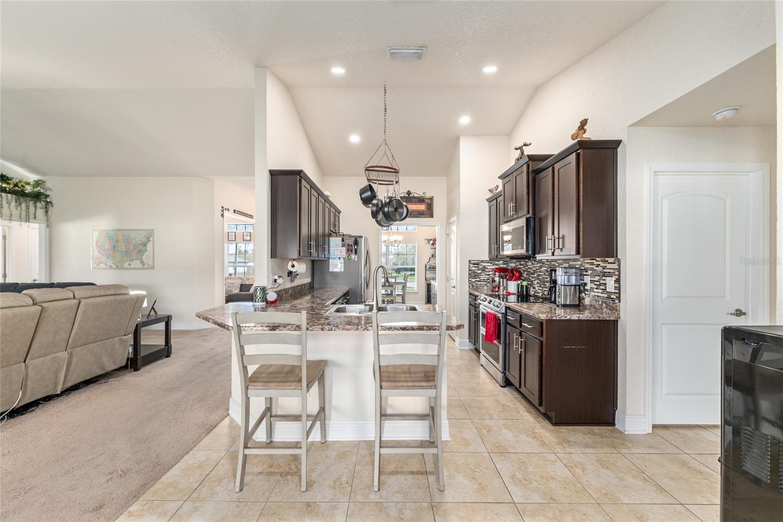 Image 21 of 96 For 10400 45th Court