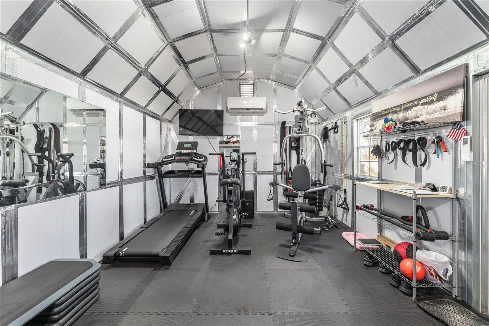 Image 65 of 96 For 10400 45th Court