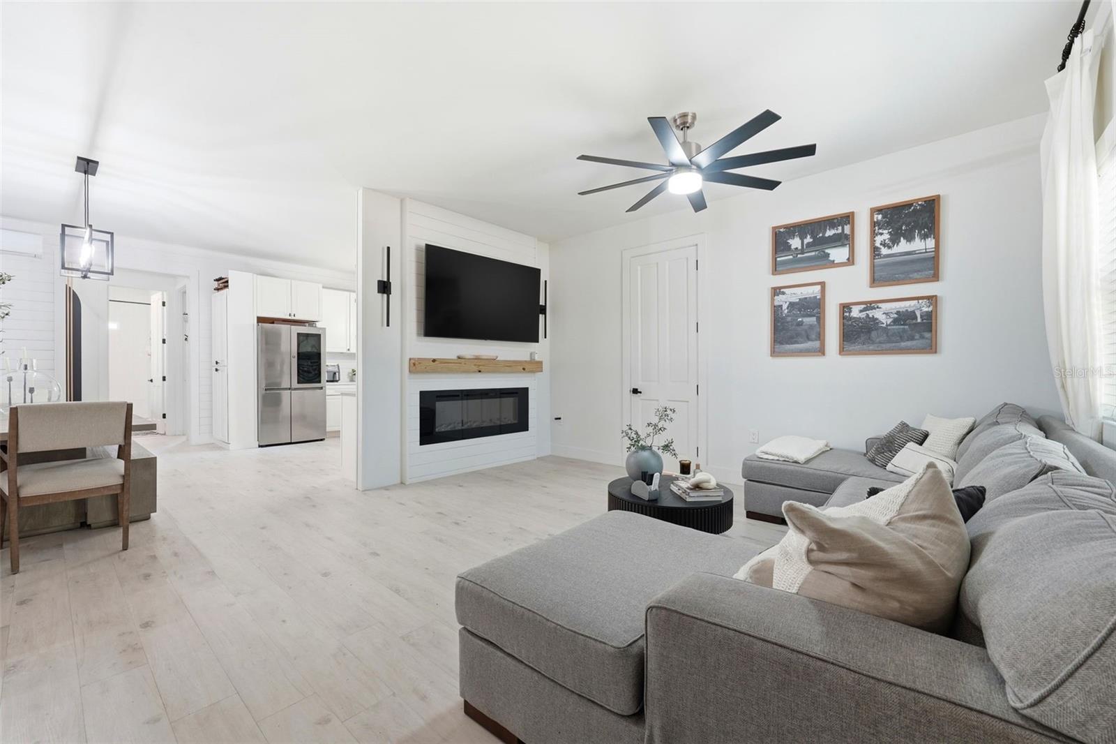 Image 12 of 38 For 36104 Emeralda Avenue