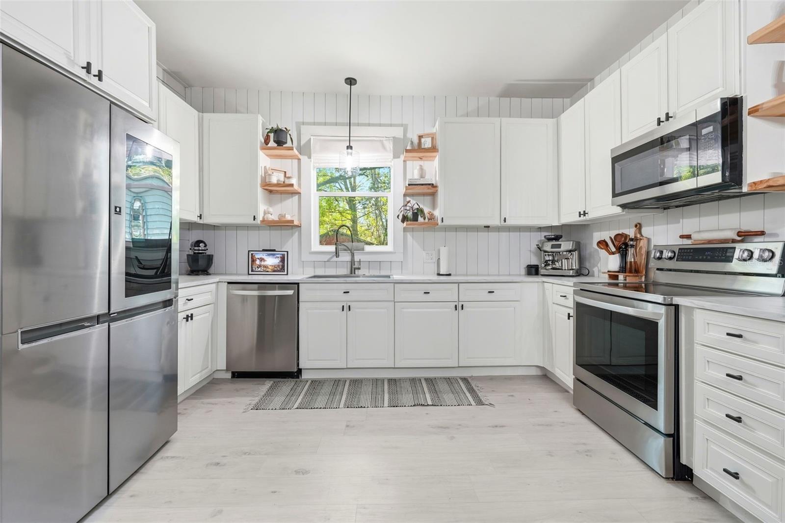 Image 23 of 38 For 36104 Emeralda Avenue