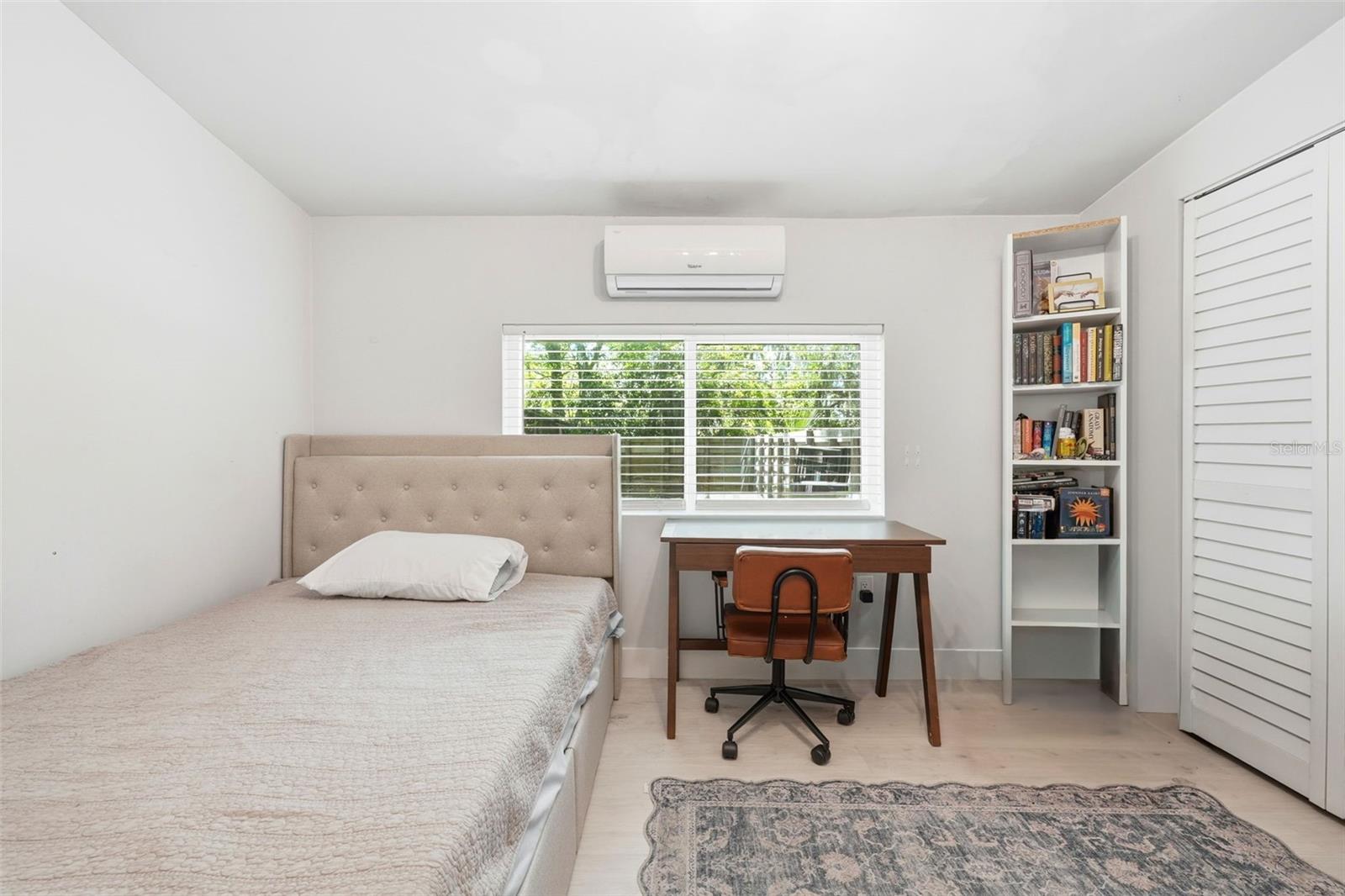 Image 28 of 38 For 36104 Emeralda Avenue