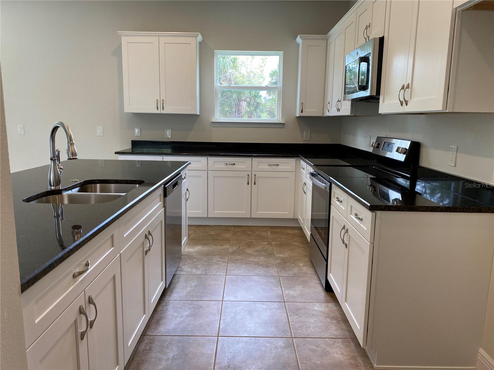 Image 12 of 13 For 1793 Namatka Avenue