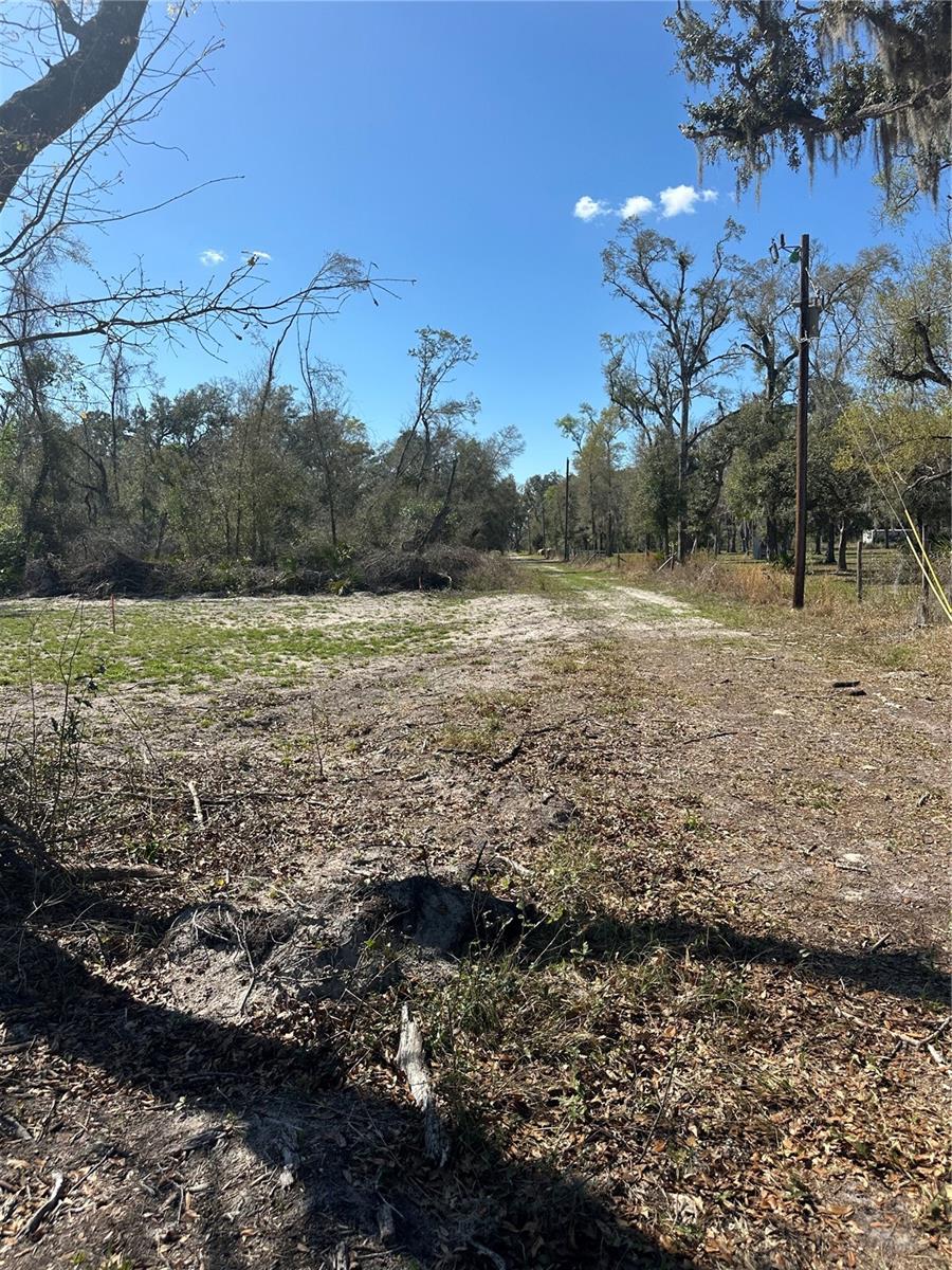 Image 20 of 21 For 688th Avenue