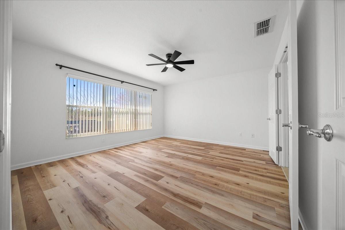 Image 23 of 45 For 4756 42nd Street