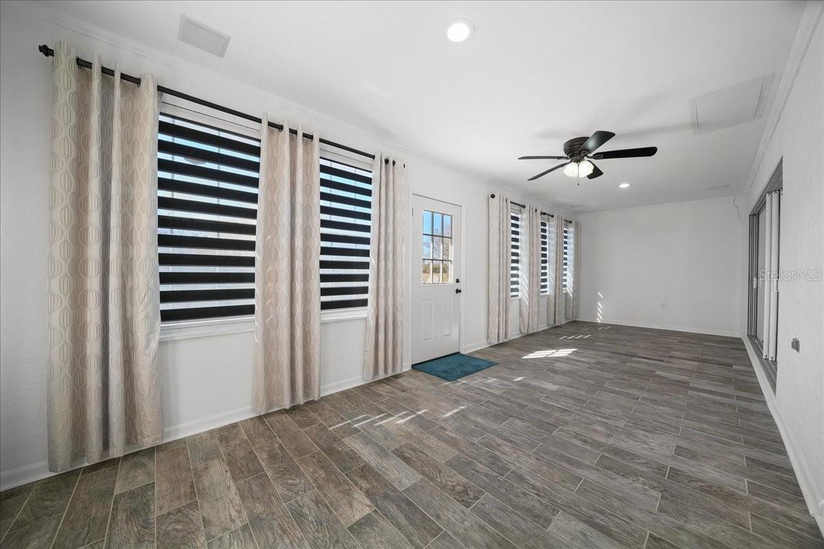 Image 29 of 45 For 4756 42nd Street