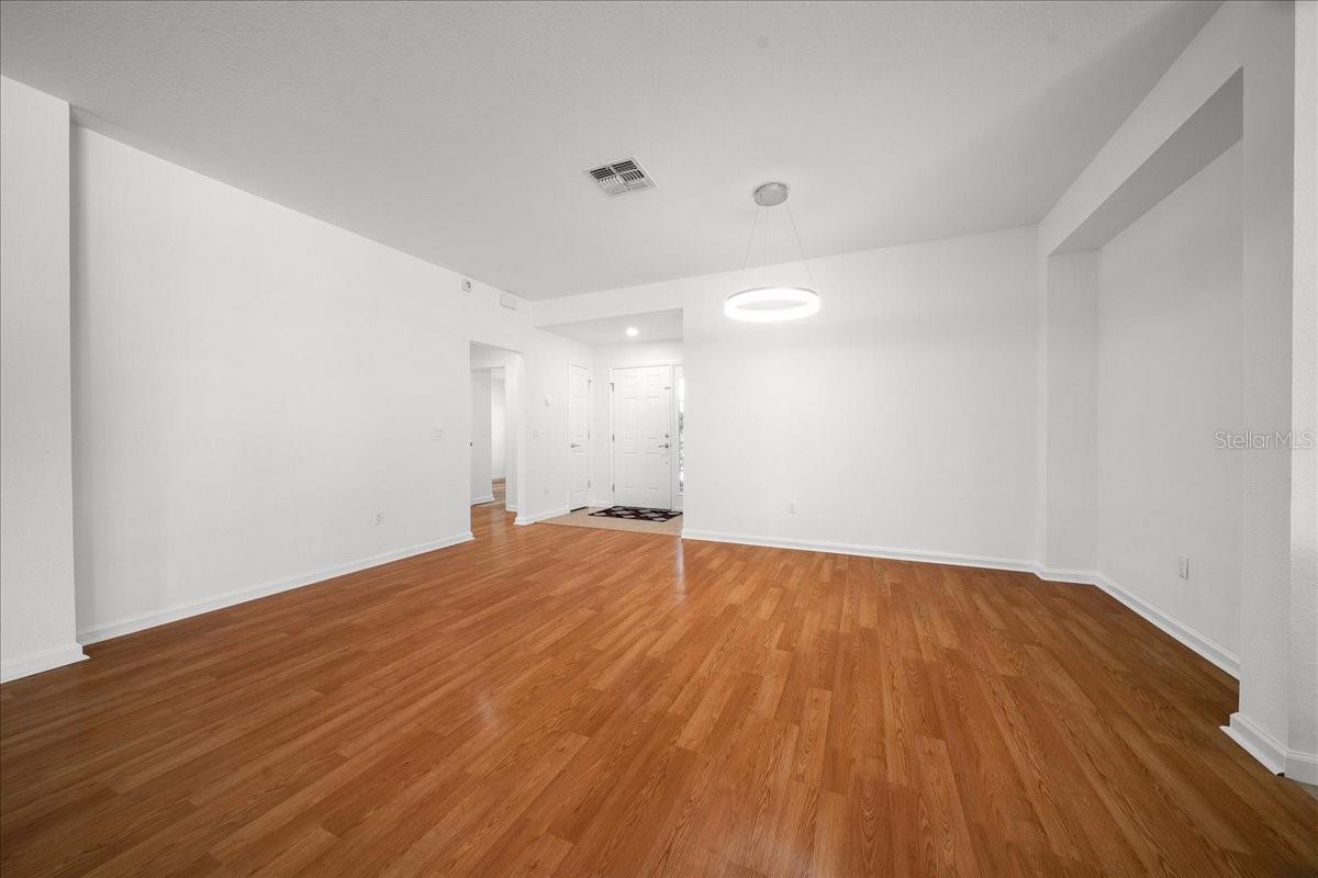 Image 8 of 45 For 4756 42nd Street