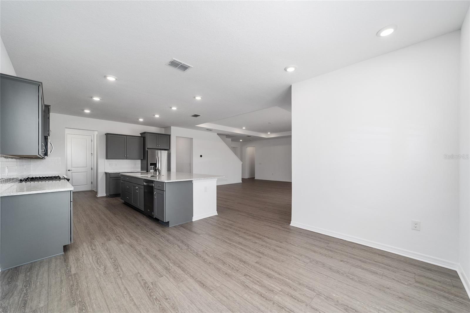 Image 21 of 54 For 7232 63rd Street