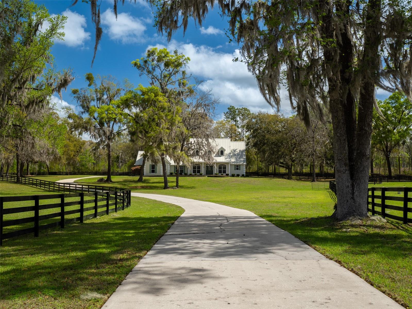 Image 3 of 34 For 8535 136th Avenue Road