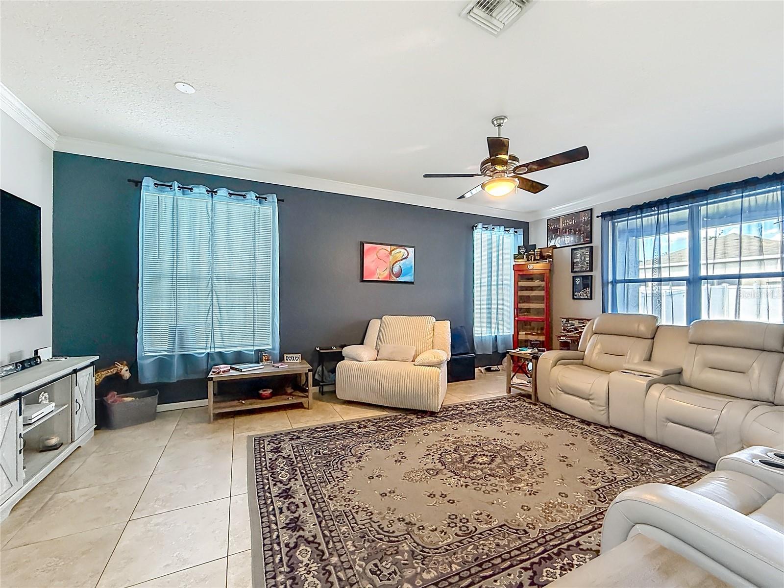 Image 11 of 100 For 4947 40th Lane