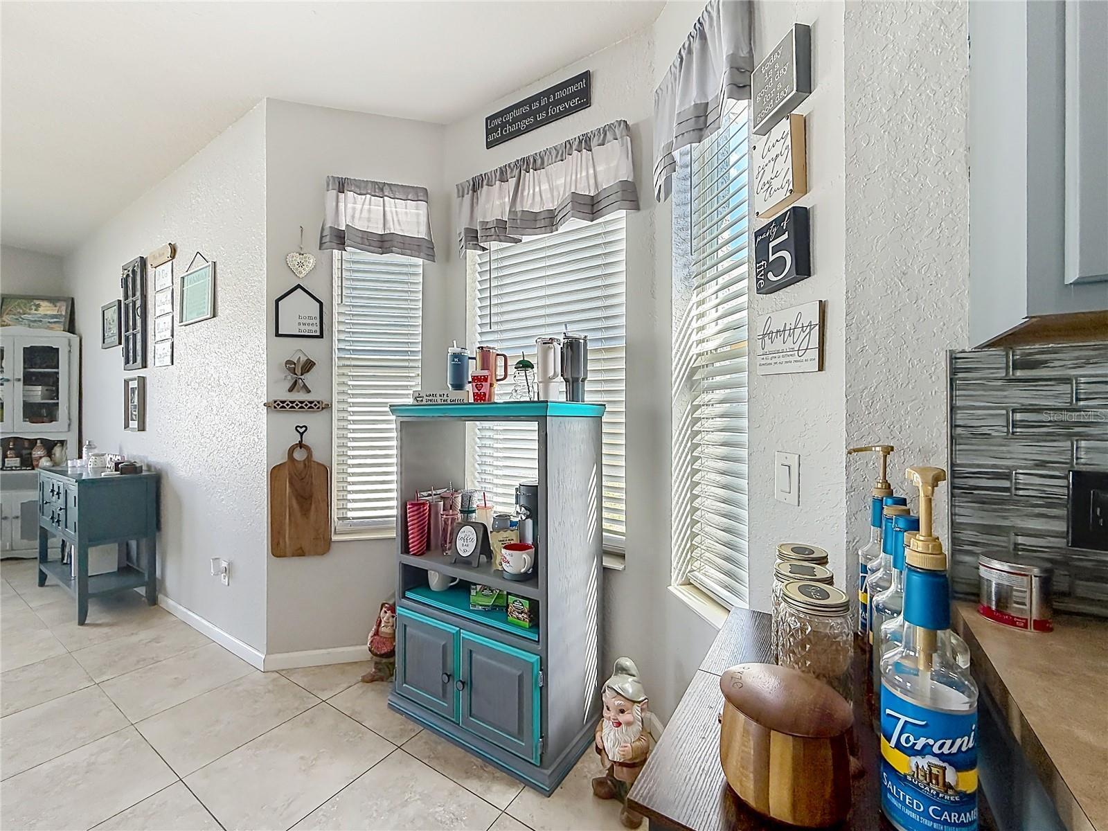 Image 18 of 100 For 4947 40th Lane