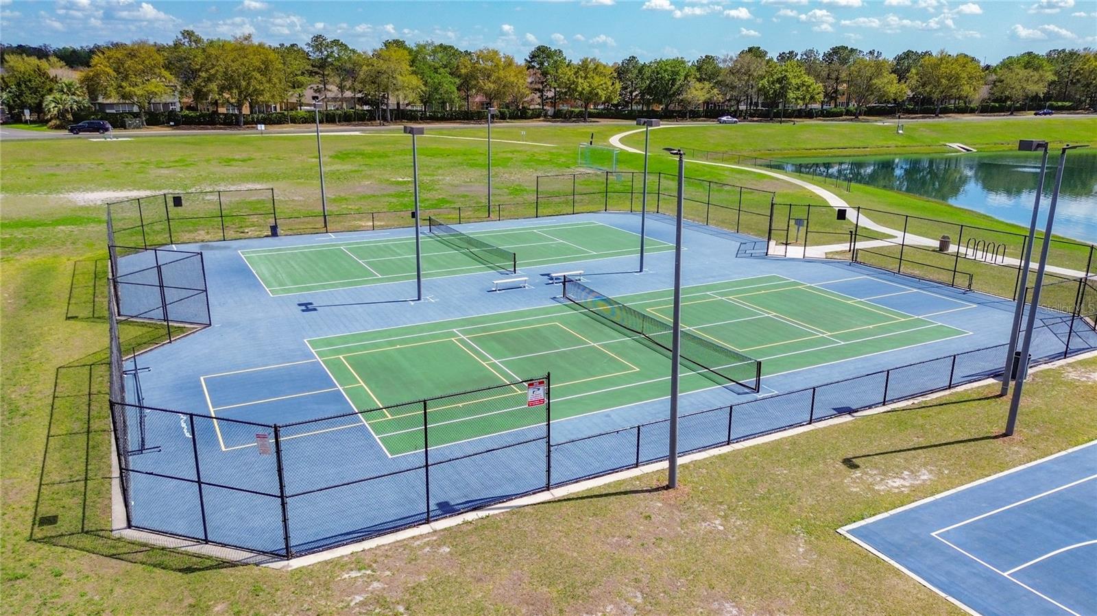 Image 56 of 100 For 4947 40th Lane