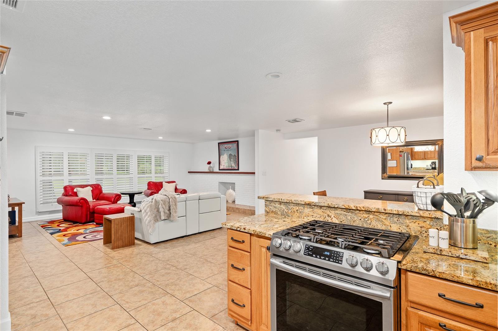 Image 29 of 71 For 415 22nd Avenue