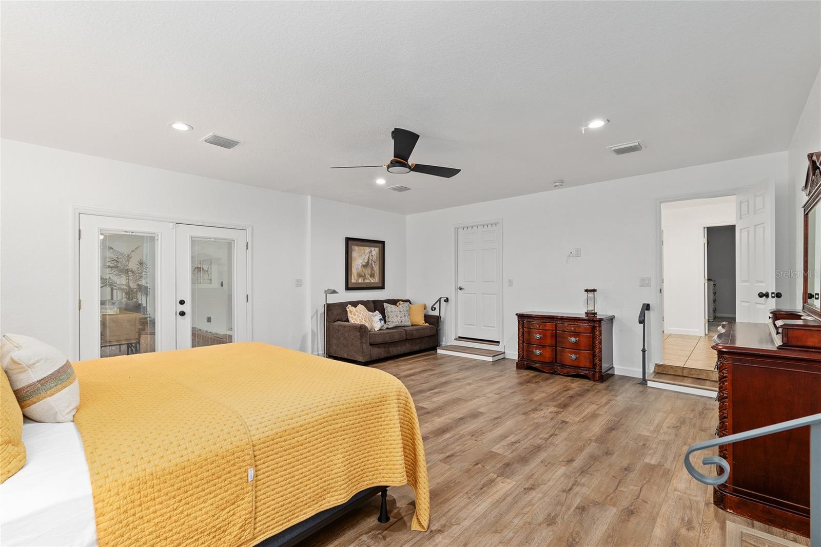 Image 44 of 71 For 415 22nd Avenue