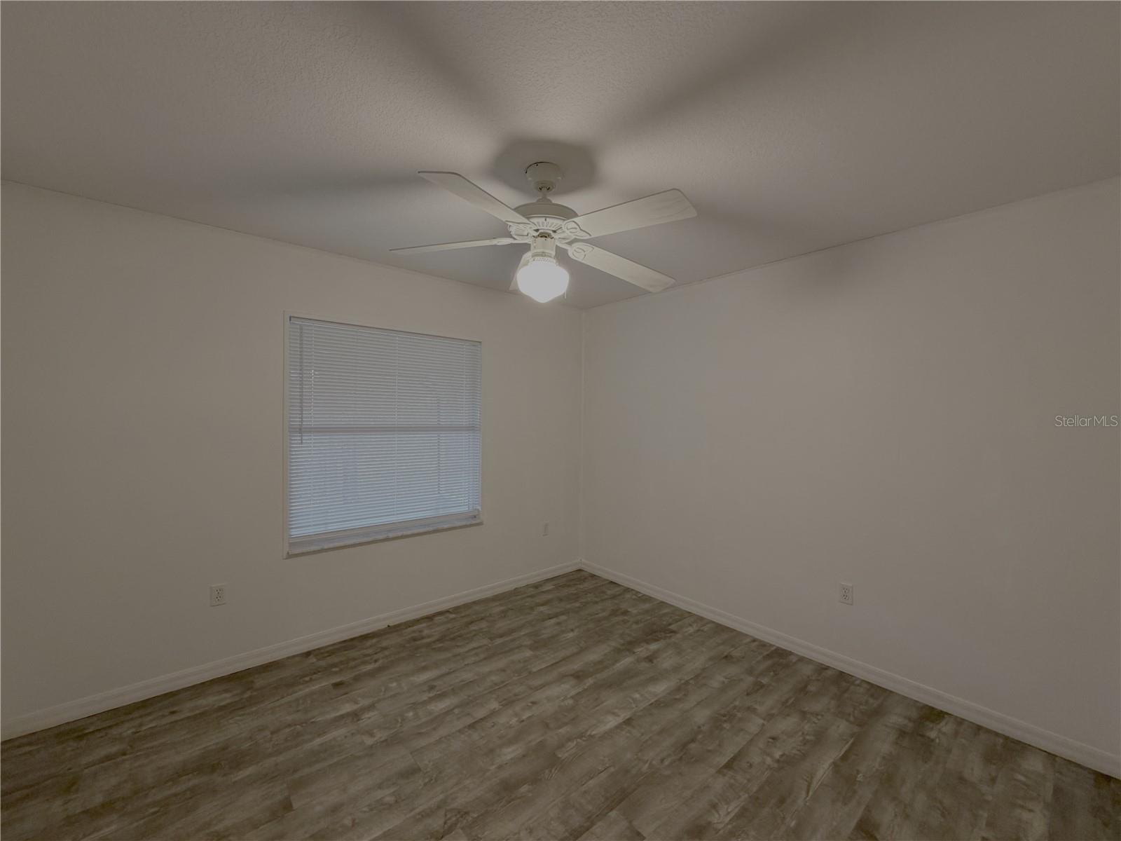 Image 21 of 25 For 10045 188th Circle