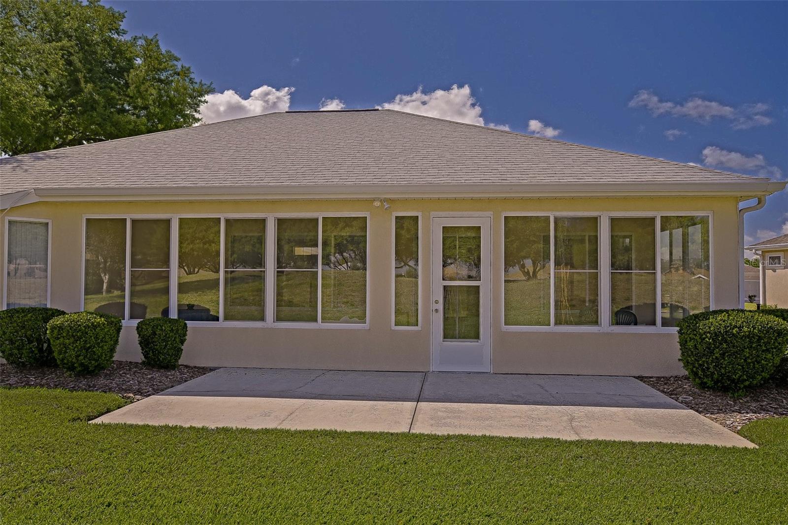 Image 12 of 39 For 13126 93rd Terrace Road