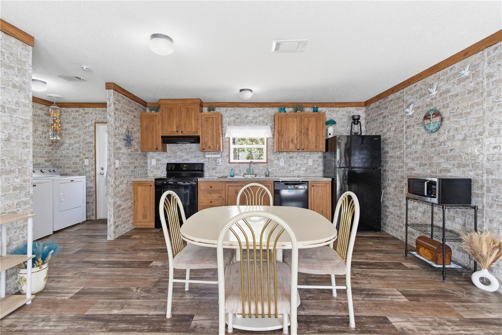 Image 6 of 21 For 10811 57th Street