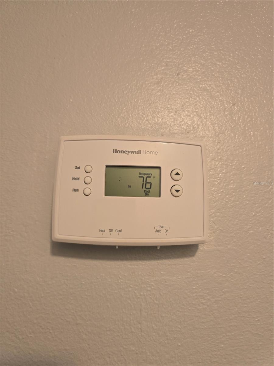 Image 13 of 35 For 2115 38th Avenue