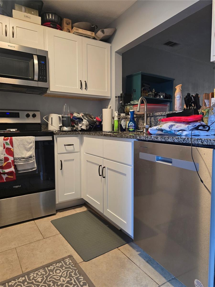 Image 32 of 35 For 2115 38th Avenue