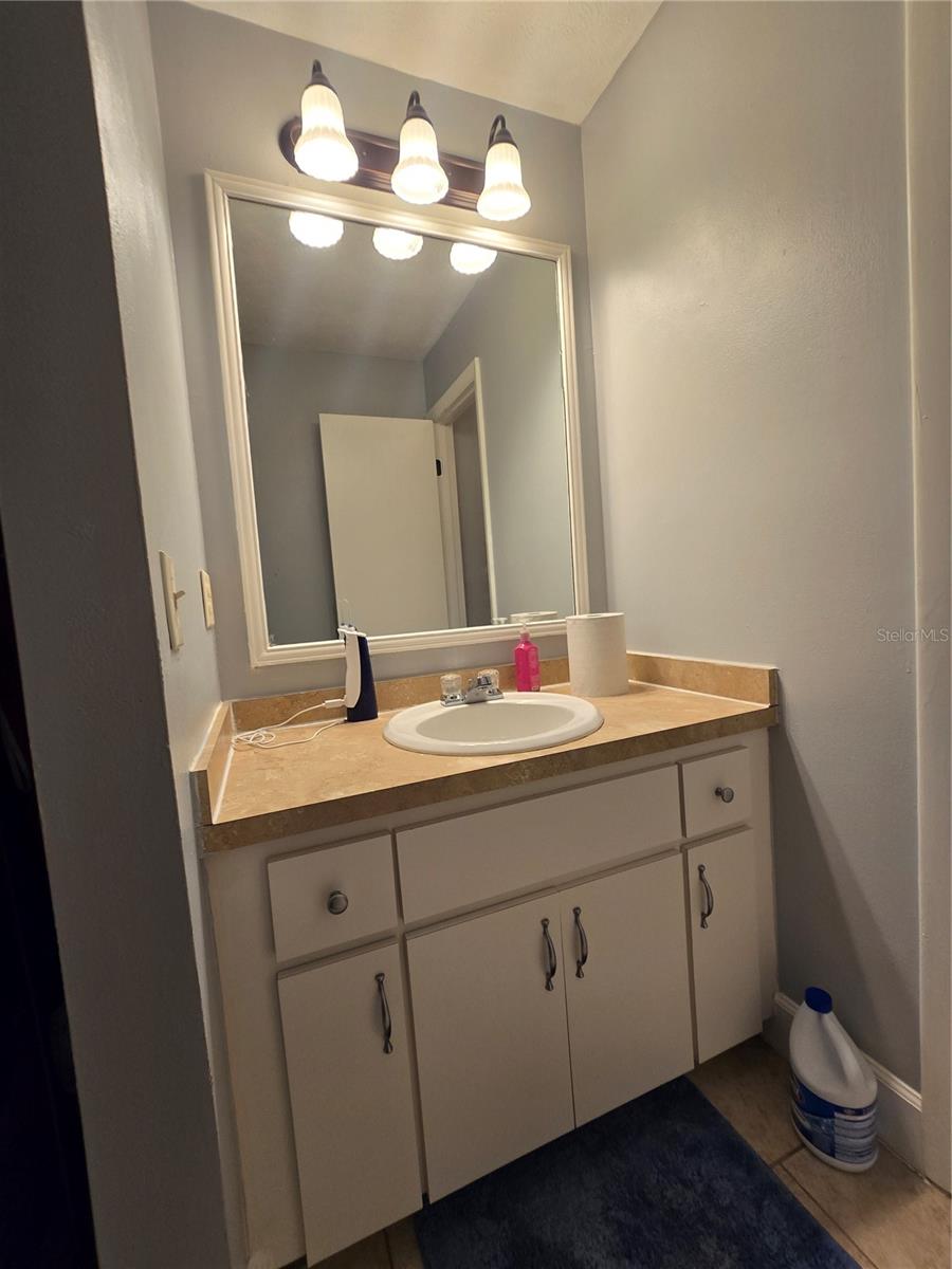 Image 8 of 35 For 2115 38th Avenue