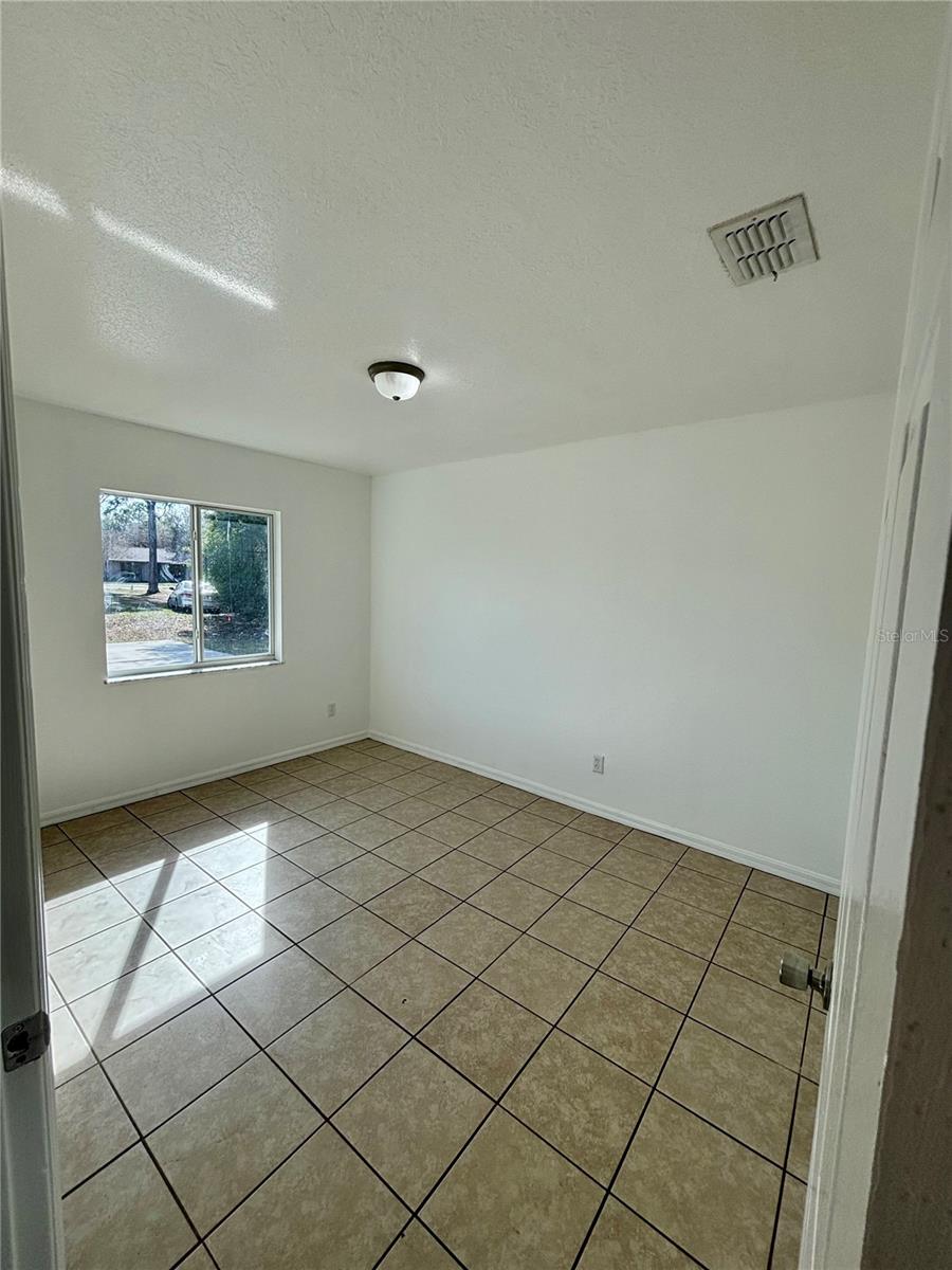 Image 12 of 16 For 6 Spring Trail