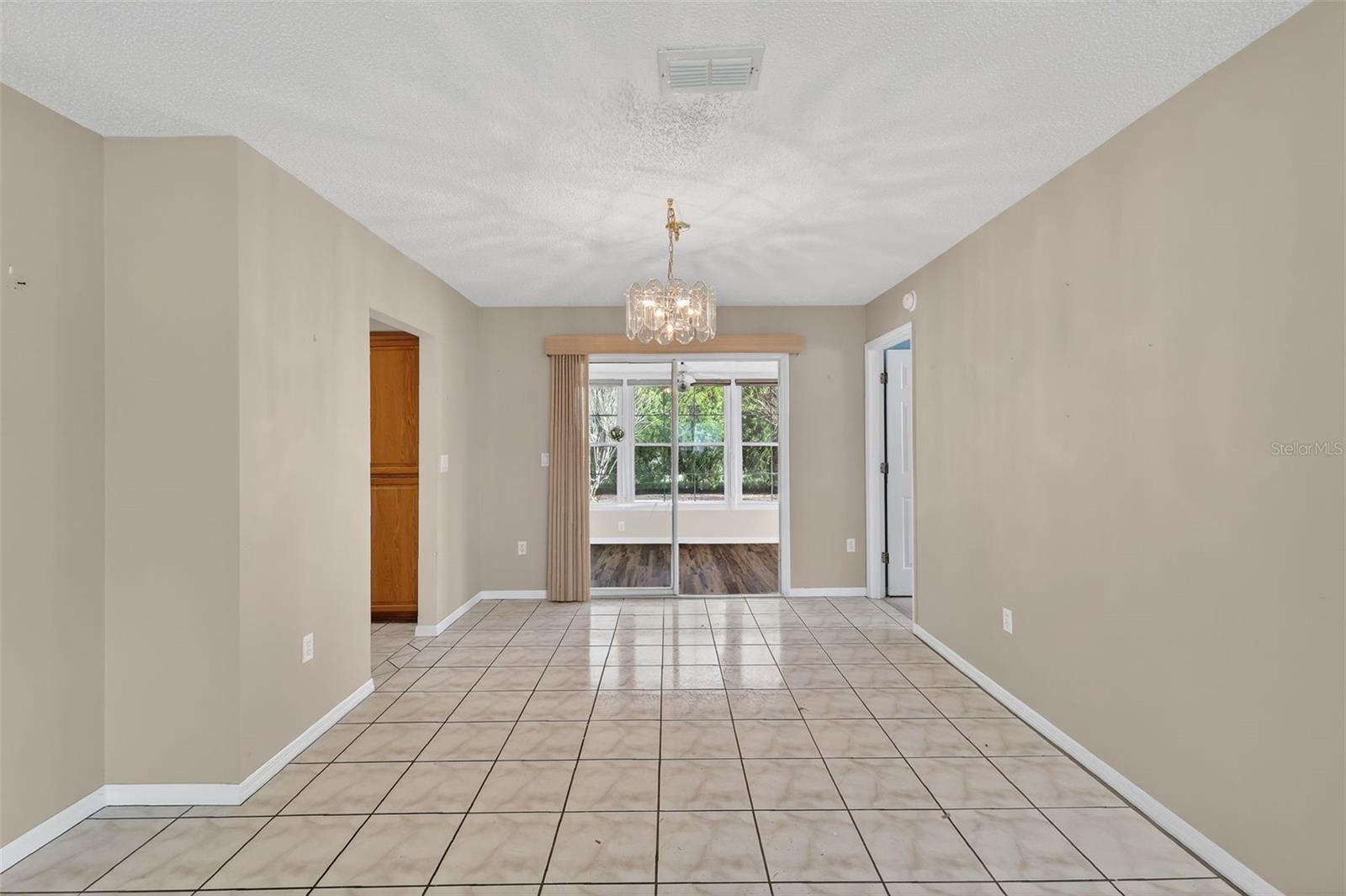 Image 10 of 29 For 9398 174th Loop