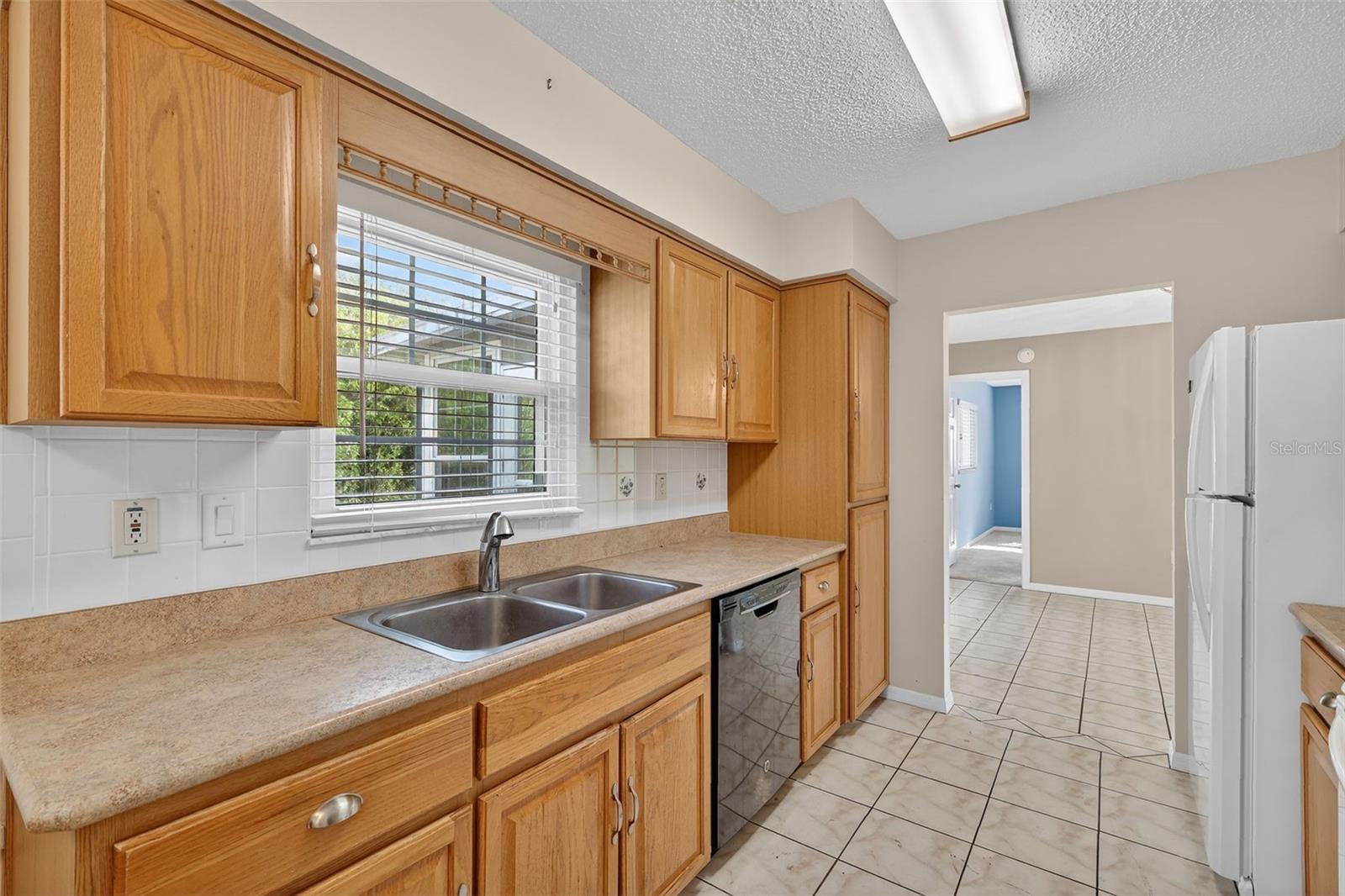 Image 12 of 29 For 9398 174th Loop