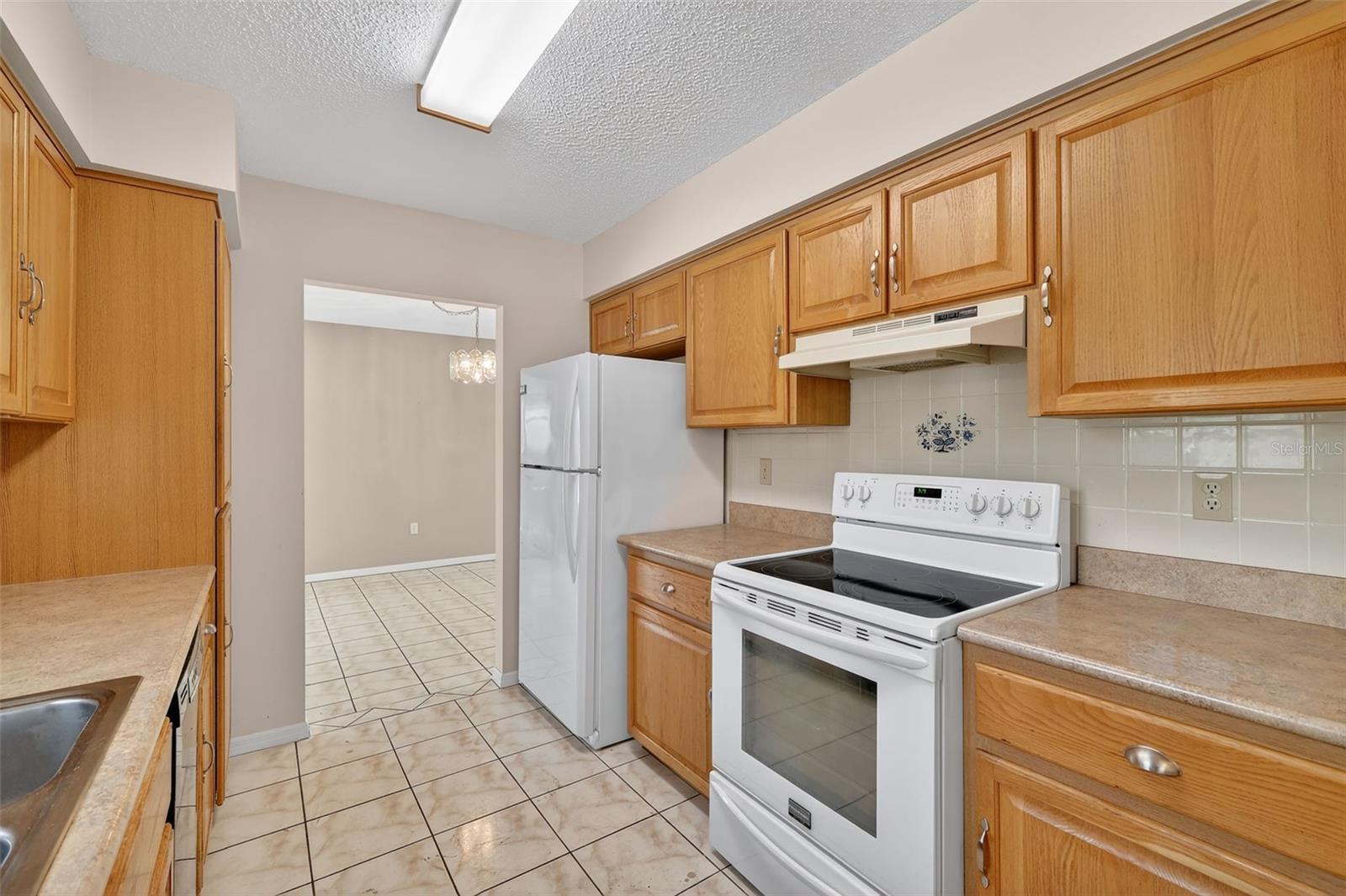 Image 13 of 29 For 9398 174th Loop