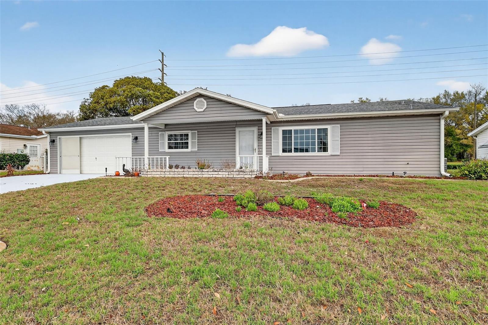 Image 4 of 29 For 9398 174th Loop