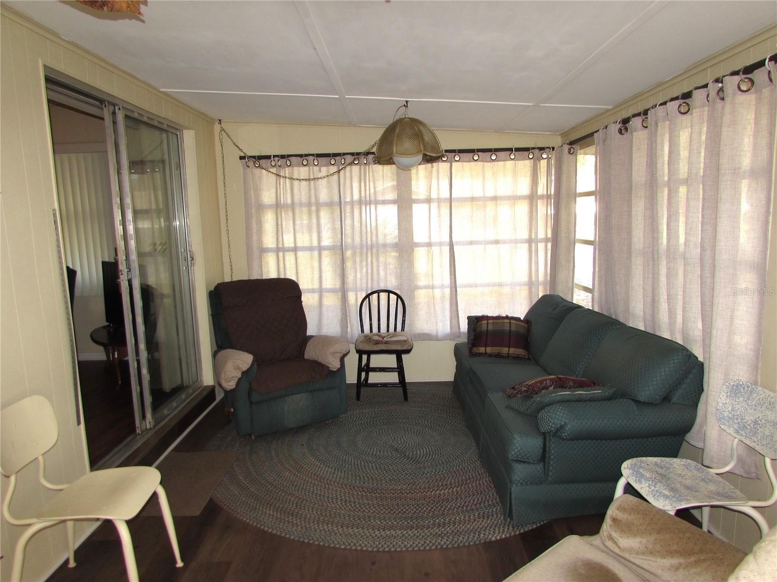 Image 22 of 41 For 11931 Bearl Terrace