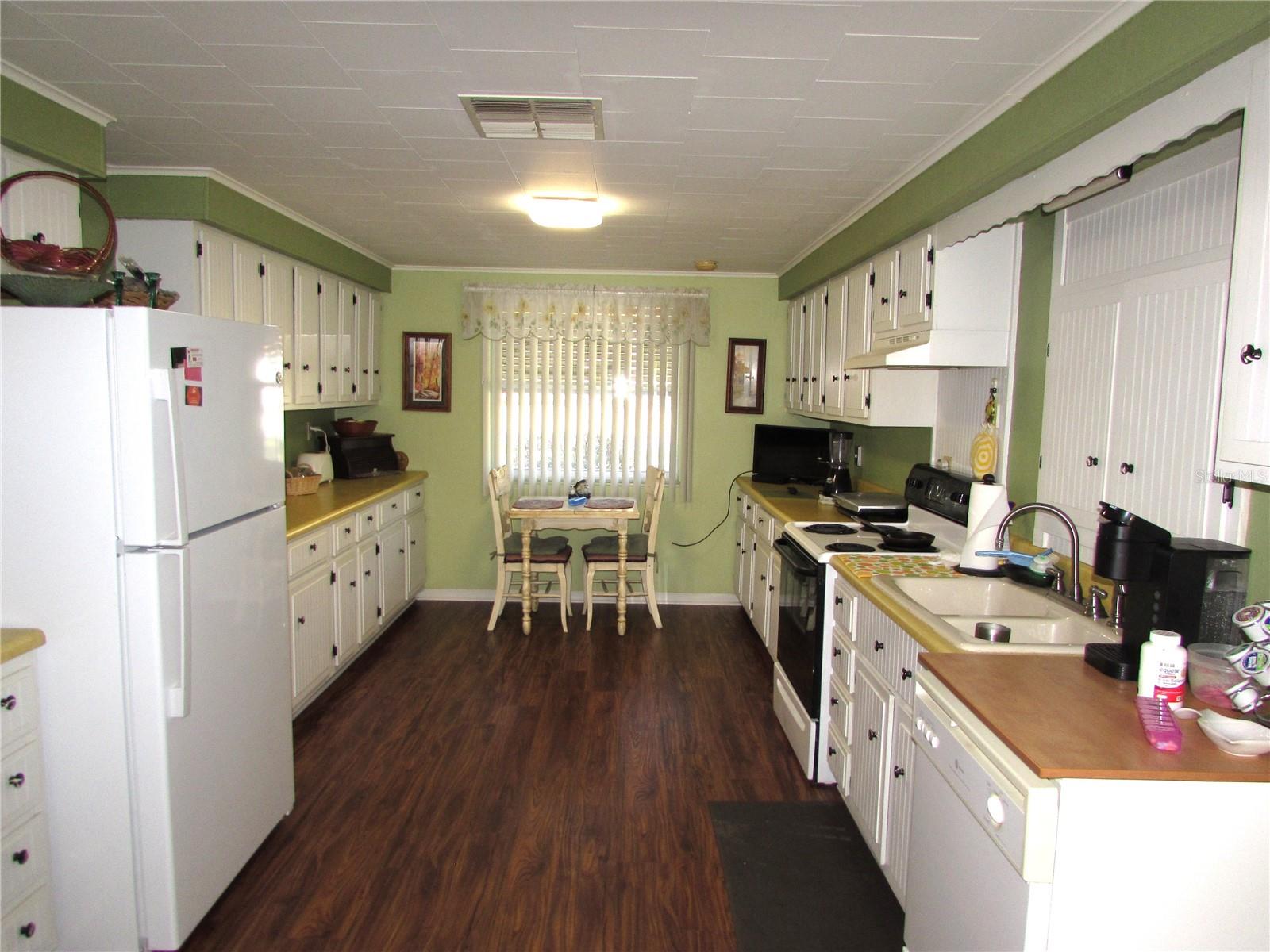 Image 7 of 41 For 11931 Bearl Terrace