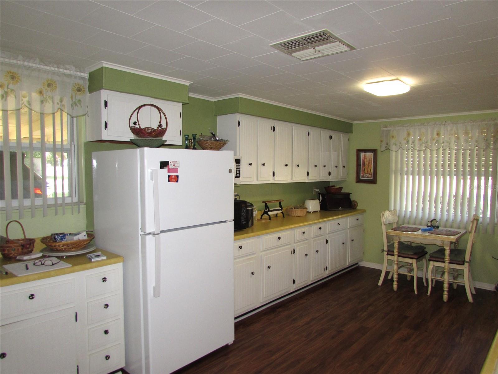 Image 9 of 41 For 11931 Bearl Terrace