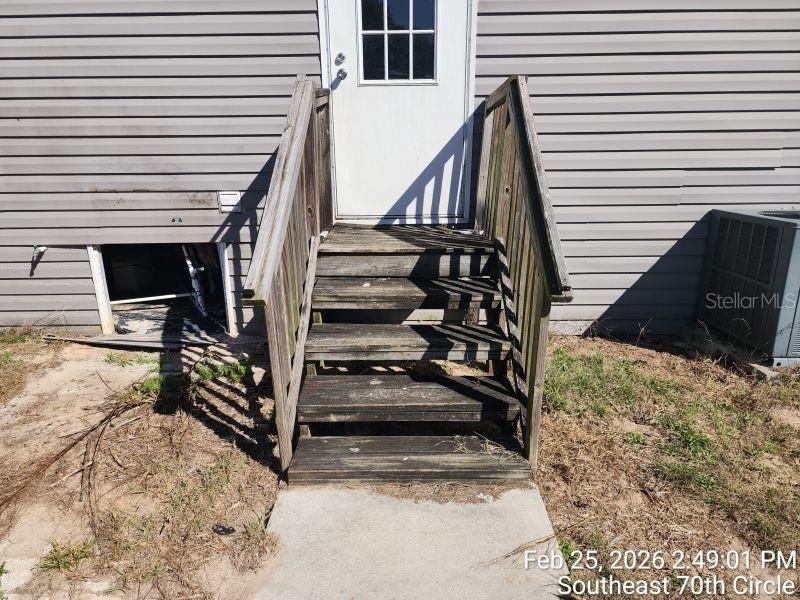 Image 4 of 27 For 213 70th Circle