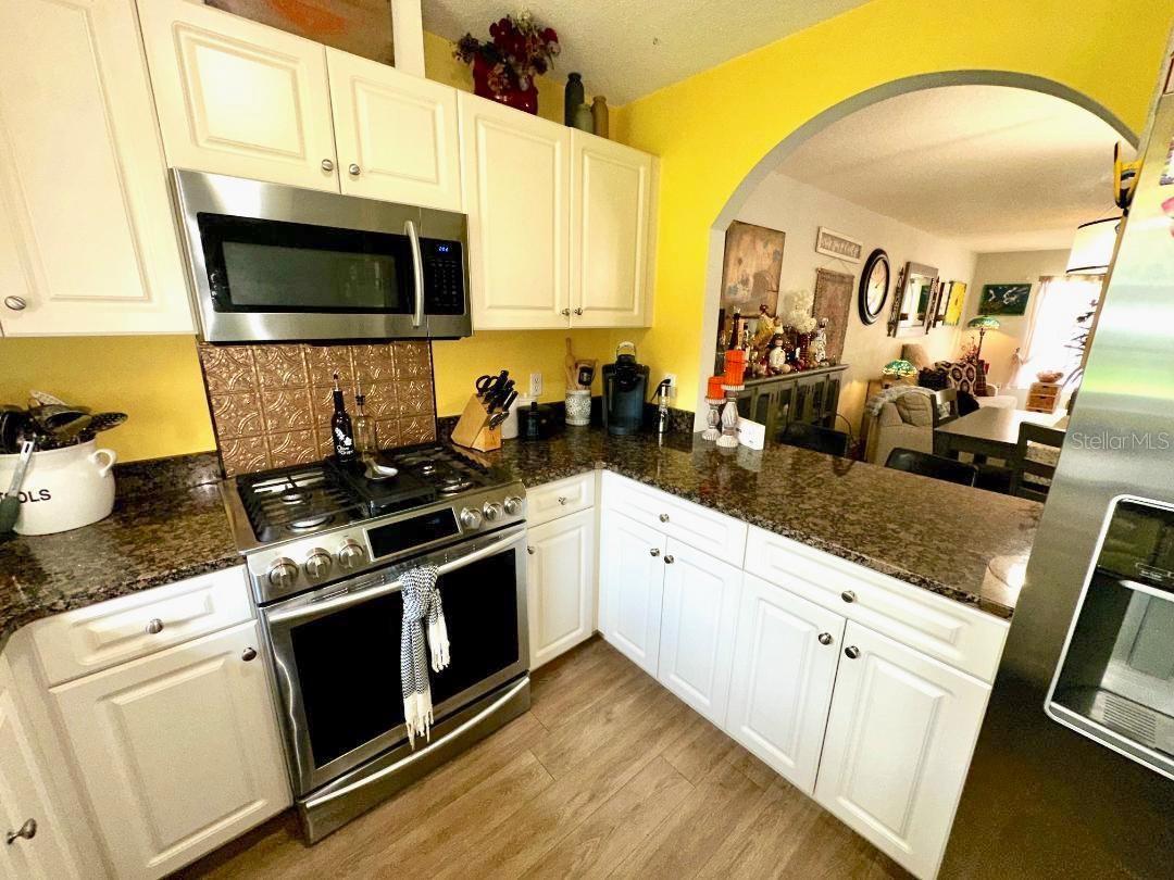 Image 19 of 27 For 891 Rembrandt Way