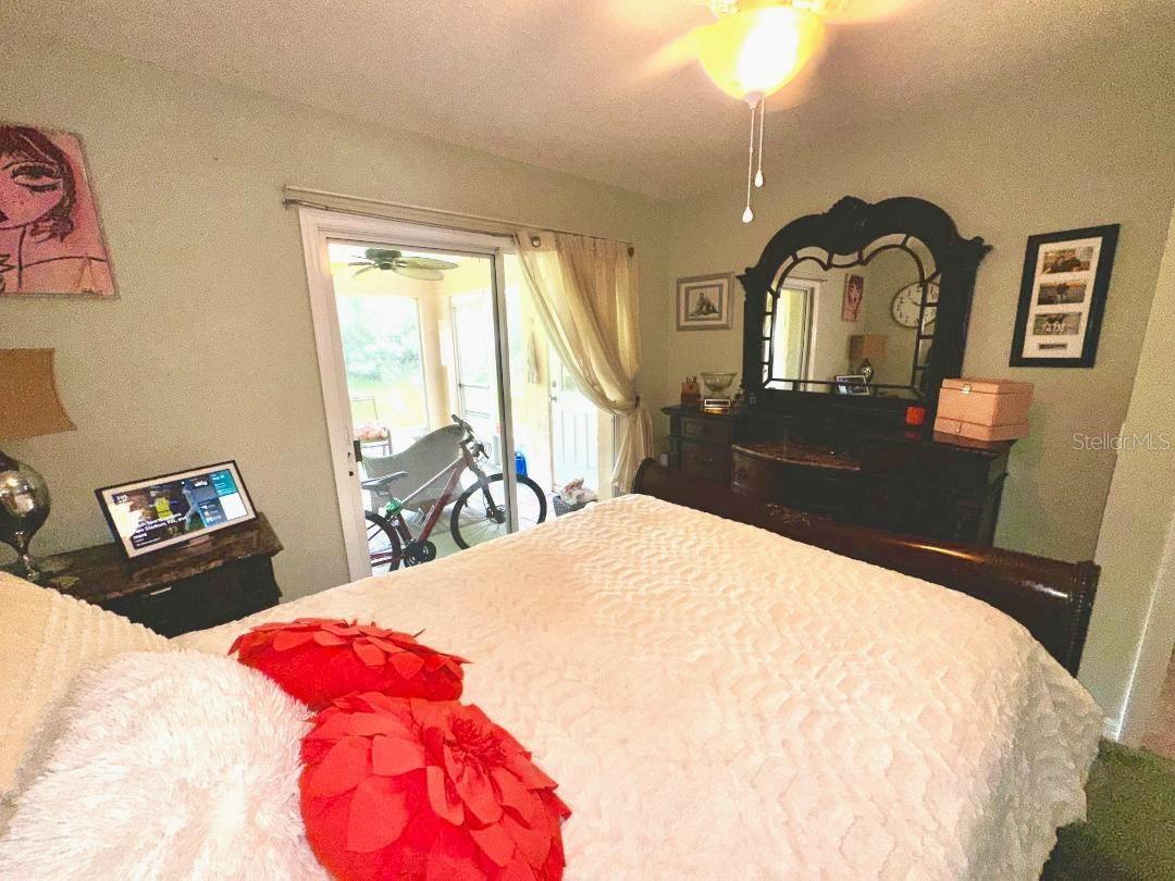 Image 7 of 27 For 891 Rembrandt Way