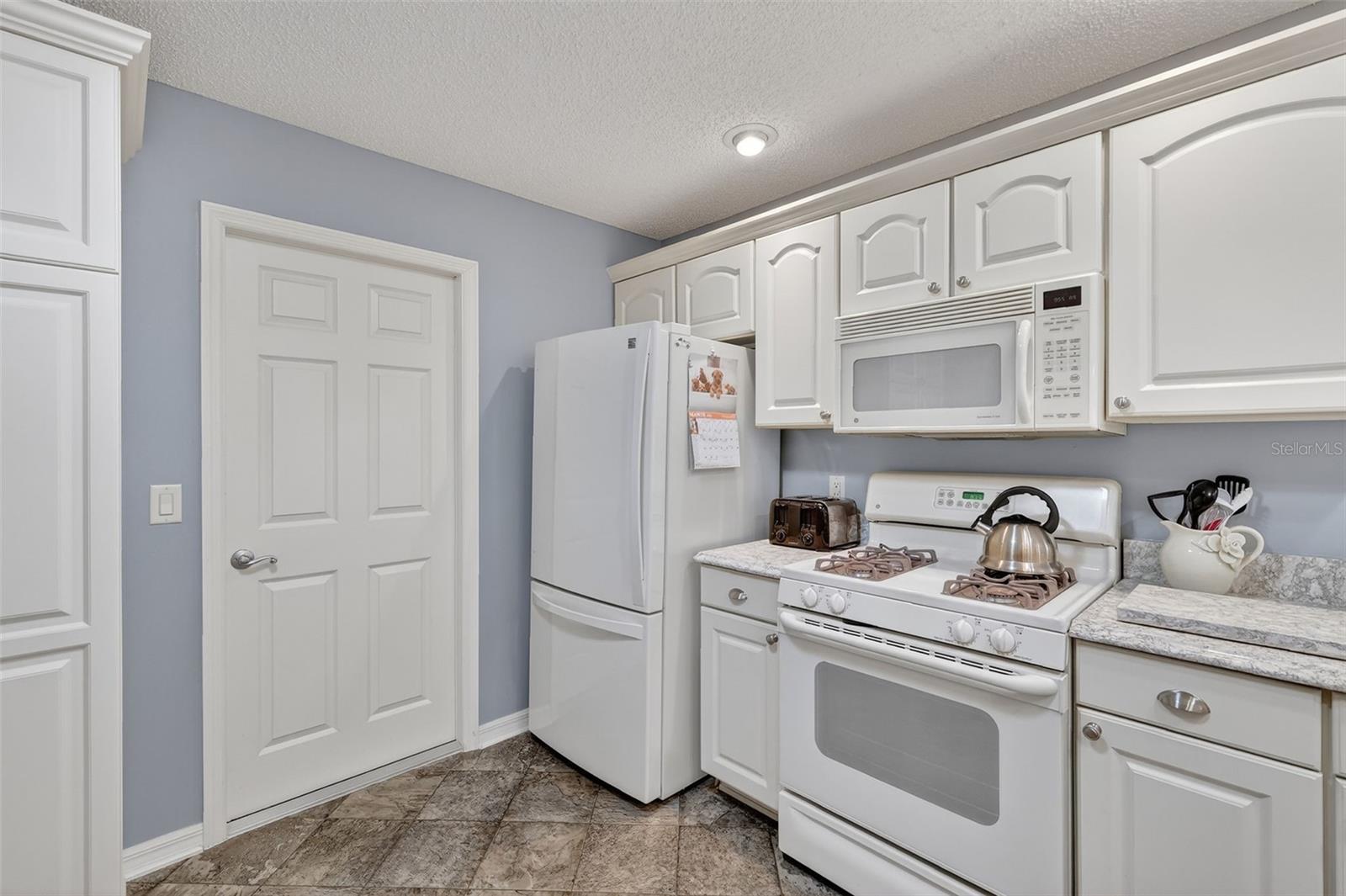 Image 17 of 35 For 1107 Pelion Place