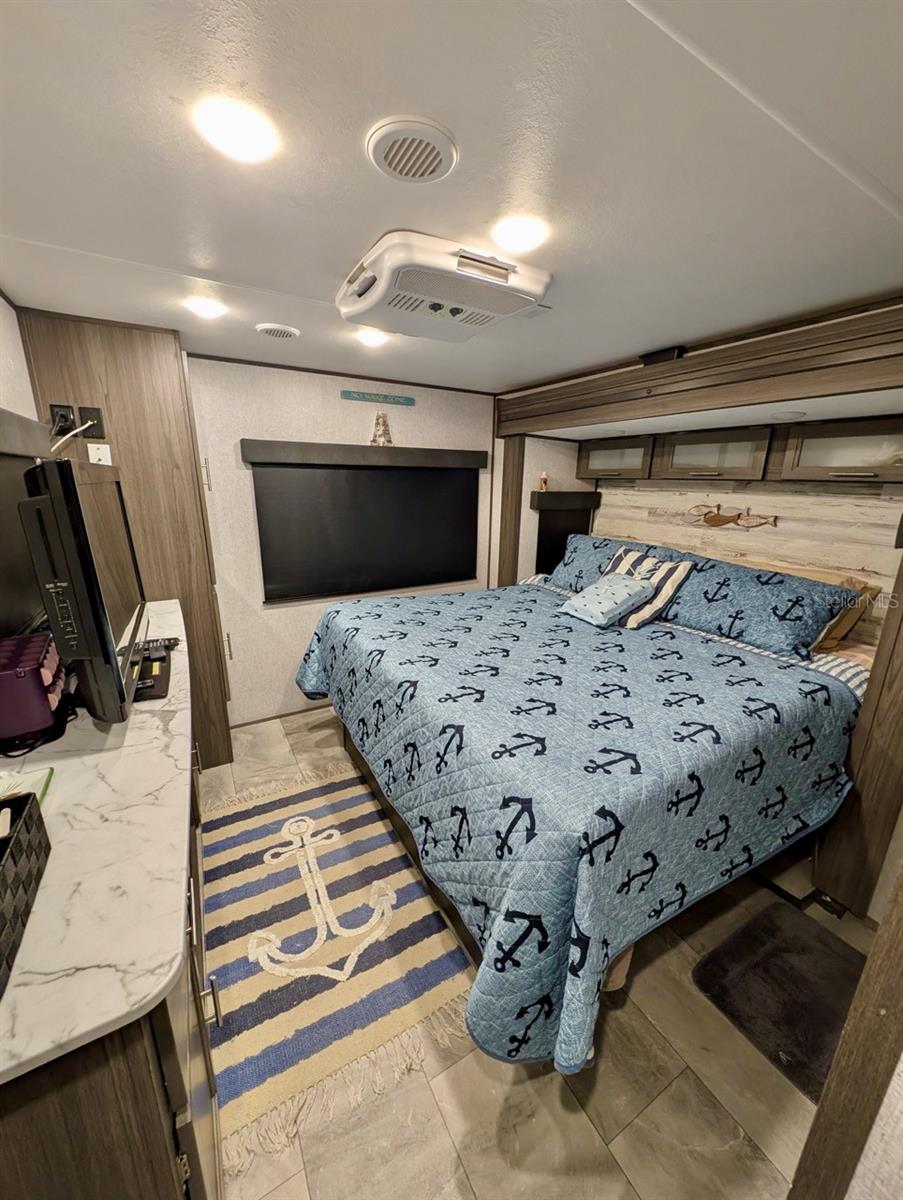 Image 8 of 19 For 25338 141st Street