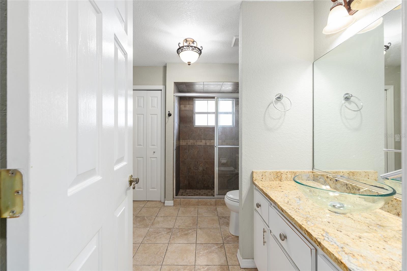 Image 16 of 40 For 10521 54th Court